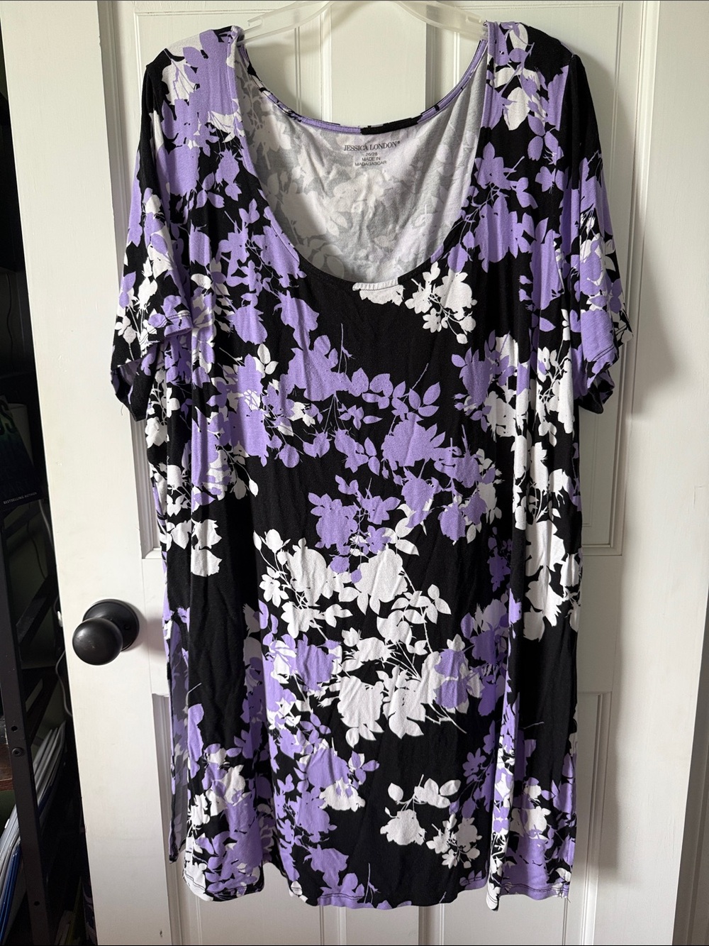 Jessica London Black, Lavender & White Floral Scoop Neck Tunic
